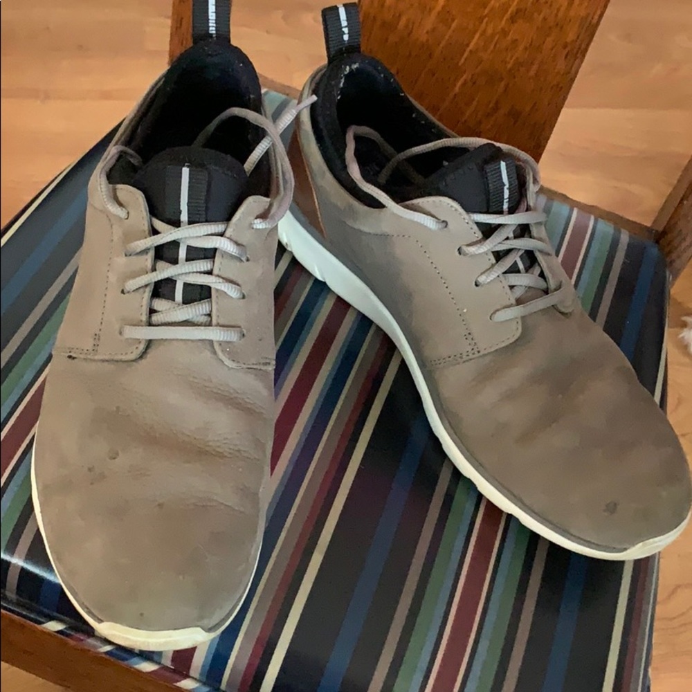 Johnston & Murphy Taupe Casual Lace-Up Oxfords